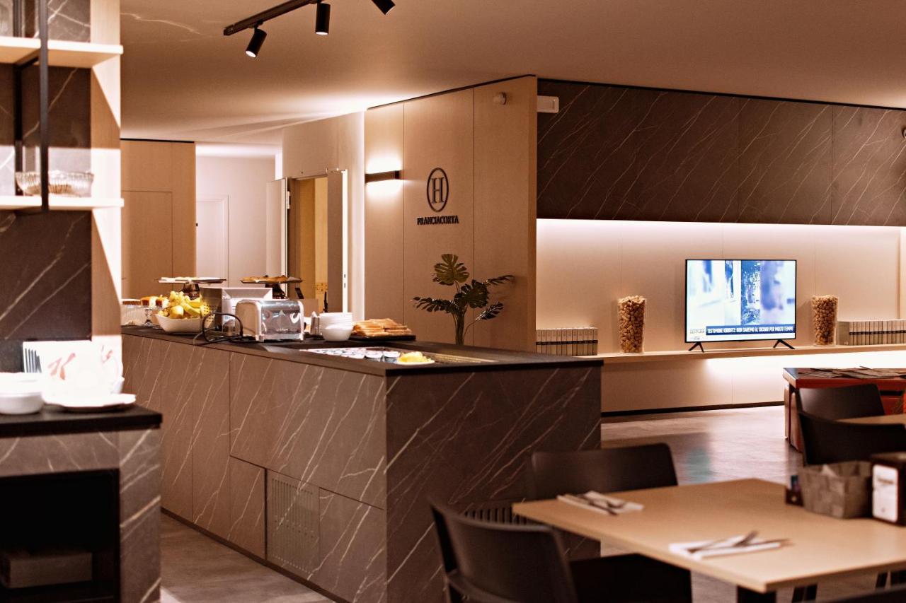 Hotel Franciacorta Paderno Franciacorta Екстер'єр фото